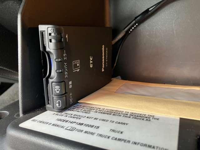 シボレーＳＳＲ 　メモリーナビ　フルセグＴＶ　バックカメラ　Ｂｌｕｅｔｏｏｔｈオーディオ　ＥＴＣ　ピックアップ（36枚目）