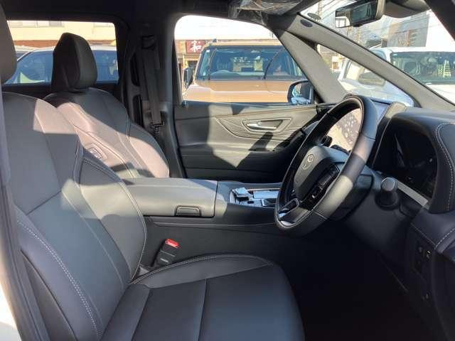 アルファード Ｚ　モデリスタ　純正ディスプレイオーディオ　全方位カメラ　Ｂｌｕｅｔｏｏｔｈオーディオ　後席モニター　サンルーフ　両側パワースライドドア　スマートキー　プッシュスタート　衝突被害軽減システム（17枚目）