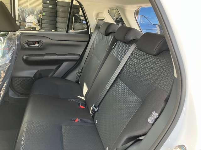 ライズ Z 4WD 登録済未使用車 純正9インチディスプレイ Bluetooth対応 バックカメラ 純正17インチアルミ スマートキー プッシュスタート 衝突被害軽減システム(20枚目)