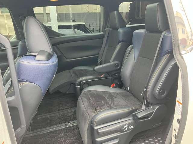 ヴェルファイア 2.5Z Aエディション ゴールデンアイズ 土足禁止車両 サンルーフ メモリーナビ フルセグTV バックカメラ Bluetoothオーディオ 後席モニター ETC 両側パワースライドドア スマートキープッシュスタート(14枚目)