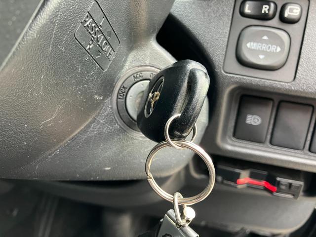 ハイエースバン ロングスーパーGL ディーゼルターボ 4WD メモリーナビ フルセグTV Bluetoothオーディオ ルーフキャリア 17インチアルミホイール ETC ドライブレコーダー 盗難防止システム 衝突被害軽減システム(25枚目)