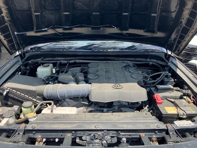 FJクルーザー カラーパッケージ 4WD リフトアップ メモリーナビ フルセグTV バックカメラ Bluetoothオーディオ DVD ETC 後席モニター キーレスエントリー 頸部衝撃緩和ヘッドレスト 盗難防止システム(42枚目)