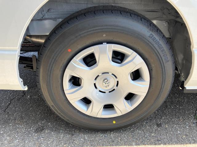 ハイエースバン ロングスーパーGL ダークプライムS ディーゼルターボ 4WD 登録済未使用車 盗難防止システム オートマチックハイビーム ETC ESC スマートキー プッシュスタート 両側電動スライドドア レーンアシスト(18枚目)