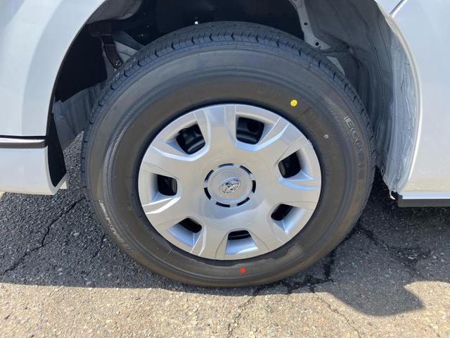 ハイエースバン ロングスーパーGL ダークプライムS ディーゼルターボ 4WD 登録済未使用車 盗難防止システム オートマチックハイビーム ETC ESC スマートキー プッシュスタート 両側電動スライドドア レーンアシスト(20枚目)