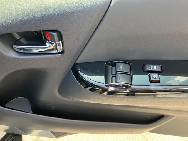 ハイエースバン ロングスーパーGL ダークプライムS ディーゼルターボ 4WD 登録済未使用車 盗難防止システム オートマチックハイビーム ETC ESC スマートキー プッシュスタート 両側電動スライドドア レーンアシスト(27枚目)