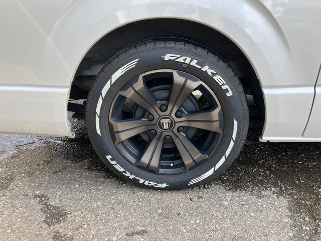 ハイエースバン スーパーGL ダークプライムII ロングボディ ディーゼルターボ 4WD スポイラー ベッドキット ETC 盗難防止システム 衝突安全ボディ 衝突被害軽減システム オートマチックハイビーム メモリーナビ フルセグTV バッグカメラ(10枚目)