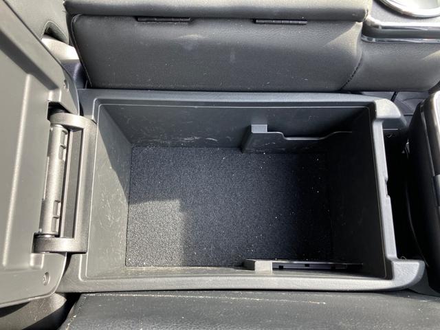 ハイエースバン スーパーGL ダークプライムII ロングボディ ディーゼルターボ 4WD スポイラー ベッドキット ETC 盗難防止システム 衝突安全ボディ 衝突被害軽減システム オートマチックハイビーム メモリーナビ フルセグTV バッグカメラ(30枚目)