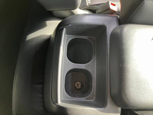 ハイエースバン スーパーGL ダークプライムII ロングボディ ディーゼルターボ 4WD スポイラー ベッドキット ETC 盗難防止システム 衝突安全ボディ 衝突被害軽減システム オートマチックハイビーム メモリーナビ フルセグTV バッグカメラ(31枚目)