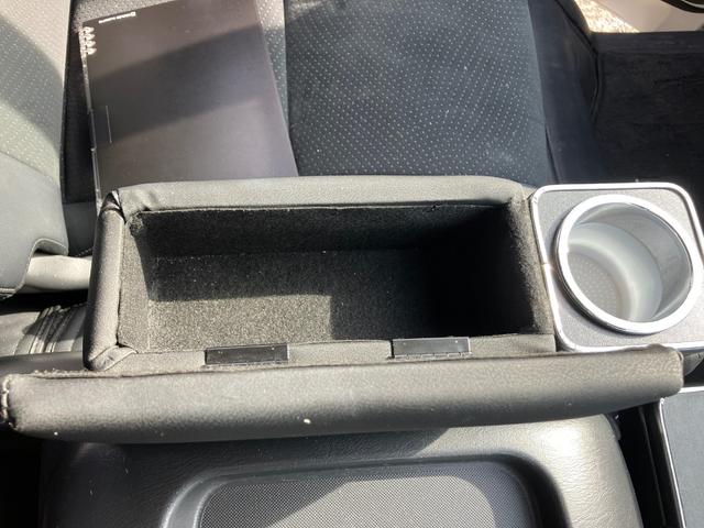 ハイエースバン スーパーGL ダークプライムII ロングボディ ディーゼルターボ 4WD スポイラー ベッドキット ETC 盗難防止システム 衝突安全ボディ 衝突被害軽減システム オートマチックハイビーム メモリーナビ フルセグTV バッグカメラ(32枚目)