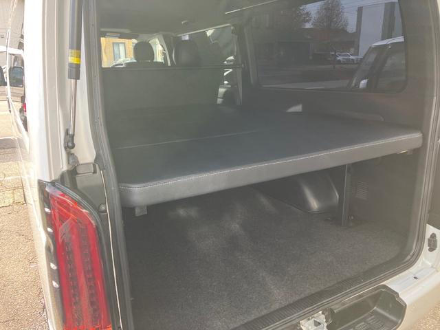 ハイエースバン スーパーGL ダークプライムII ロングボディ ディーゼルターボ 4WD スポイラー ベッドキット ETC 盗難防止システム 衝突安全ボディ 衝突被害軽減システム オートマチックハイビーム メモリーナビ フルセグTV バッグカメラ(43枚目)