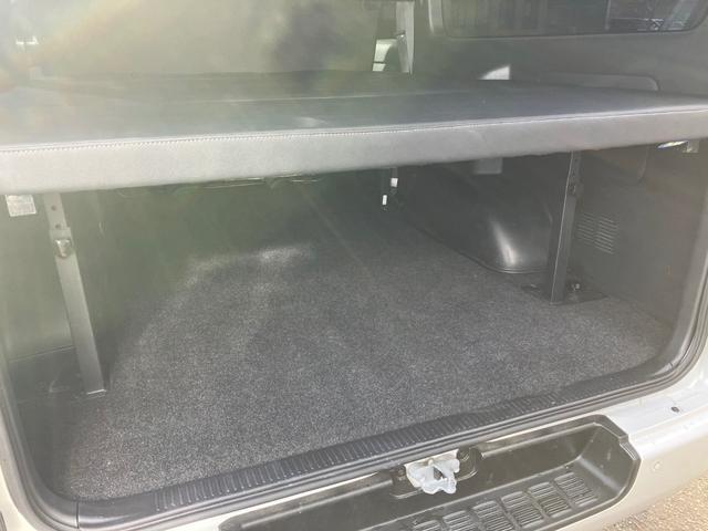 ハイエースバン スーパーGL ダークプライムII ロングボディ ディーゼルターボ 4WD スポイラー ベッドキット ETC 盗難防止システム 衝突安全ボディ 衝突被害軽減システム オートマチックハイビーム メモリーナビ フルセグTV バッグカメラ(46枚目)