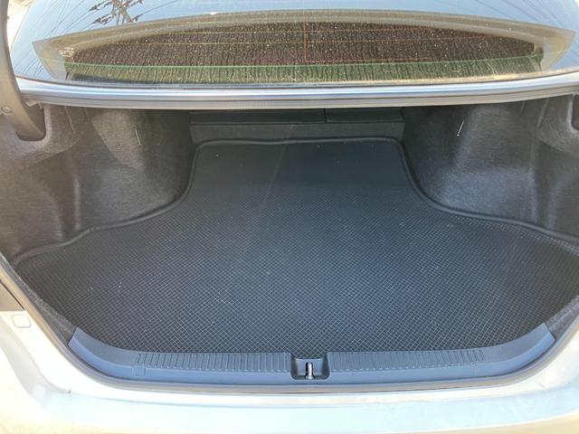 マークX プレミアム スマートキー プッシュスタート シートヒーター パワーシート HIDヘッドライト オートエアコン 電動格納ミラー 盗難防止システム オートクルーズコントロール(26枚目)