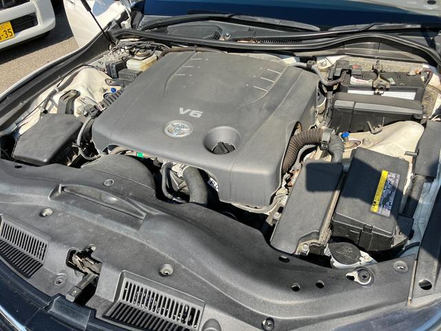 マークX プレミアム スマートキー プッシュスタート シートヒーター パワーシート HIDヘッドライト オートエアコン 電動格納ミラー 盗難防止システム オートクルーズコントロール(27枚目)