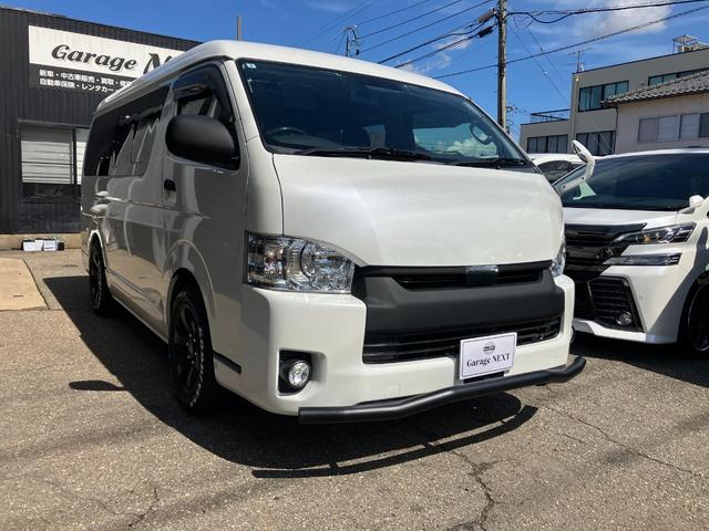 ハイエースワゴン GL ロング ミドルルーフ 4WD バットフェイス ローダウン ベットキット 盗難防止システム ETC フルセグTV 後席モニター バックカメラ メモリーナビ レーンアシスト スマートキー プッシュスタート(3枚目)