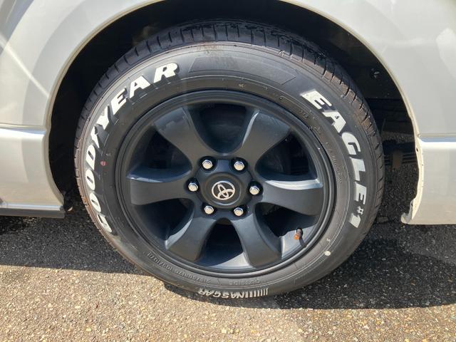 ハイエースワゴン GL ロング ミドルルーフ 4WD バットフェイス ローダウン ベットキット 盗難防止システム ETC フルセグTV 後席モニター バックカメラ メモリーナビ レーンアシスト スマートキー プッシュスタート(12枚目)