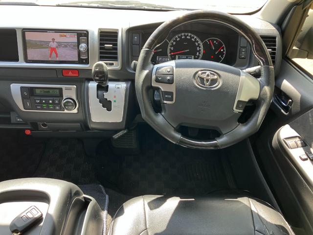 ハイエースワゴン GL ロング ミドルルーフ 4WD バットフェイス ローダウン ベットキット 盗難防止システム ETC フルセグTV 後席モニター バックカメラ メモリーナビ レーンアシスト スマートキー プッシュスタート(27枚目)