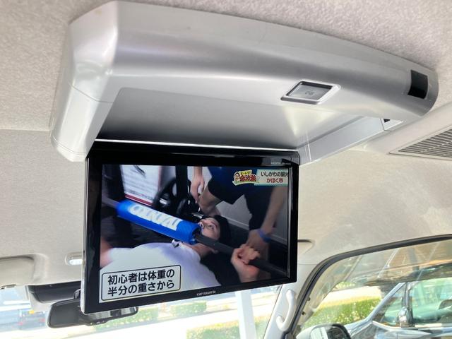 ハイエースワゴン GL ロング ミドルルーフ 4WD バットフェイス ローダウン ベットキット 盗難防止システム ETC フルセグTV 後席モニター バックカメラ メモリーナビ レーンアシスト スマートキー プッシュスタート(46枚目)