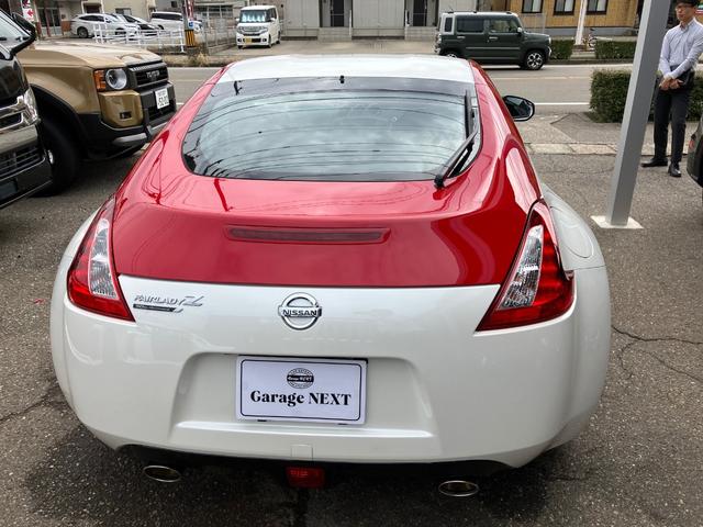 フェアレディZ 50thアニバーサリー 特別使用車 ETC 純正メモリーナビ ワンセグTV バックカメラ 盗難防止システム スマートキー プッシュスタート HIDヘッドライト シートヒーター パワーシート(5枚目)