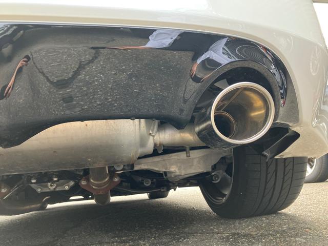 フェアレディZ 50thアニバーサリー 特別使用車 ETC 純正メモリーナビ ワンセグTV バックカメラ 盗難防止システム スマートキー プッシュスタート HIDヘッドライト シートヒーター パワーシート(17枚目)