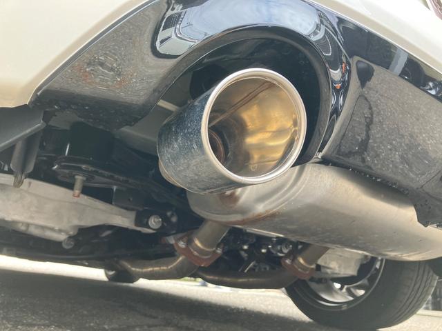 フェアレディZ 50thアニバーサリー 特別使用車 ETC 純正メモリーナビ ワンセグTV バックカメラ 盗難防止システム スマートキー プッシュスタート HIDヘッドライト シートヒーター パワーシート(18枚目)