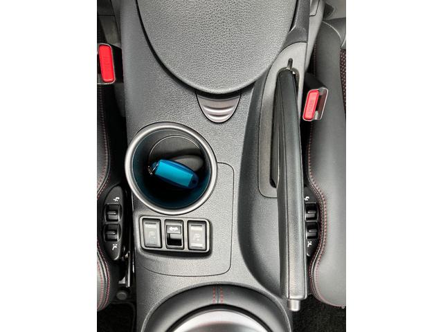 フェアレディZ 50thアニバーサリー 特別使用車 ETC 純正メモリーナビ ワンセグTV バックカメラ 盗難防止システム スマートキー プッシュスタート HIDヘッドライト シートヒーター パワーシート(34枚目)