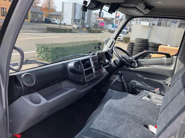 デュトロ 　積載車　ダダノ製　Ｓライド　フルフラット　積載量２０００　電動ゲート　キーレスエントリー　ＤＶＤ　ＣＤ　メモリーナビ　フルセグＴＶ　ドラレコ　ＥＴＣ　アイドリングストップ　レーンアシスト（33枚目）