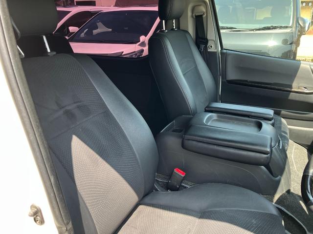 ハイエースバン スーパーGL ダークプライム ロングボディ ディーゼルターボ 4WD メモリーナビ フルセグTV バックカメラ Bluetoothオーディオ ETC フルフラット スマートキー プッシュスタート(16枚目)