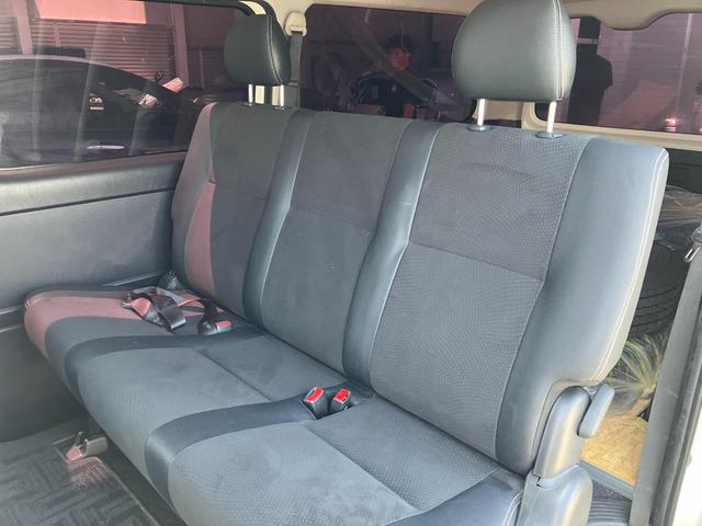 ハイエースバン スーパーGL ダークプライム ロングボディ ディーゼルターボ 4WD メモリーナビ フルセグTV バックカメラ Bluetoothオーディオ ETC フルフラット スマートキー プッシュスタート(20枚目)