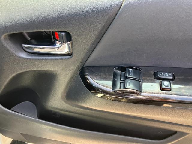 ハイエースバン スーパーGL ダークプライム ロングボディ ディーゼルターボ 4WD メモリーナビ フルセグTV バックカメラ Bluetoothオーディオ ETC フルフラット スマートキー プッシュスタート(24枚目)