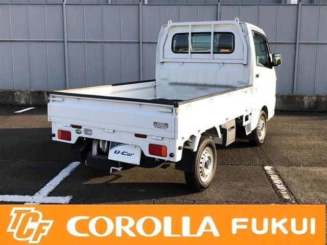 KCエアコン・パワステ 4WD/5速マニュアル車/荷台マット付き/純正チューナー/(3枚目)