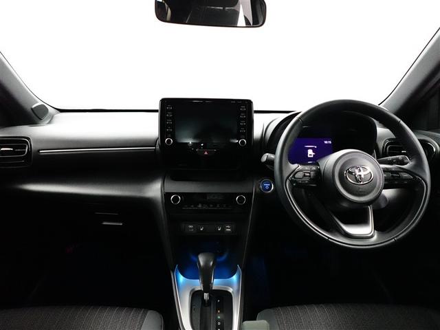 ヤリスクロス ハイブリッドＺ　インテリジェントキー　アルミホイル　ＬＥＤライト　１オ－ナ－　リアカメラ　クルーズコントロール　横滑り防止システム　電動シ－ト　パワステ　オートエアコン　キーフリー　イモビライザ　ＥＴＣ付き　ＡＢＳ（12枚目）