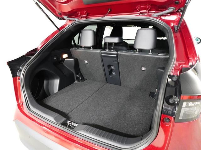 ヤリスクロス ハイブリッドＺ　インテリジェントキー　アルミホイル　ＬＥＤライト　１オ－ナ－　リアカメラ　クルーズコントロール　横滑り防止システム　電動シ－ト　パワステ　オートエアコン　キーフリー　イモビライザ　ＥＴＣ付き　ＡＢＳ（34枚目）