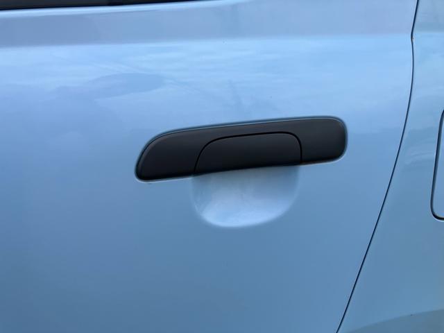 アルト E CDプレイヤー 運転席・助手席エアバッグ ABS 衝突安全ボディ マニュアルエアコン パワーウインドウ パワーステアリング(8枚目)