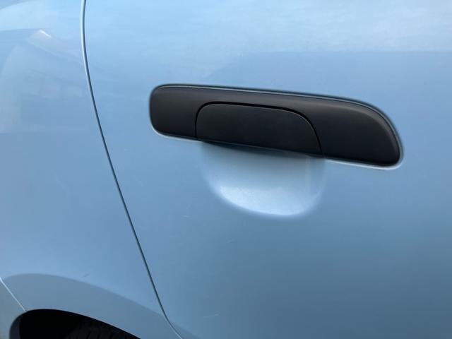 アルト E CDプレイヤー 運転席・助手席エアバッグ ABS 衝突安全ボディ マニュアルエアコン パワーウインドウ パワーステアリング(11枚目)