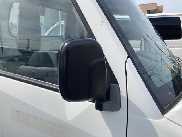ミニキャブトラック 　４ＷＤ　軽トラック　ＡＴ　ＥＴＣ　エアコン　運転席エアバッグ　助手席エアバッグ（12枚目）