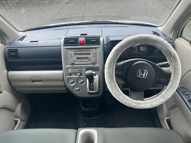 ゼスト Ｇ　４ＷＤ　キーレスエントリー　電動格納ミラー　ベンチシート　ＡＴ　ＡＢＳ　ＣＤ　ＭＤ　アルミホイール　衝突安全ボディ　エアコン（5枚目）