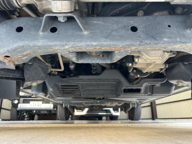 ハイゼットカーゴ ＤＸ　ＳＡＩＩＩ　禁煙車　パートタイム４ＷＤ　オートマ　スマートアシストＩＩＩ　クリアランスコーナーセンサー　ＣＤ・ラジオ　キーレス　アイドリングストップ　オートマチックハイビーム　ＥＳＣ　パワーウィンドウ　エアコン（31枚目）