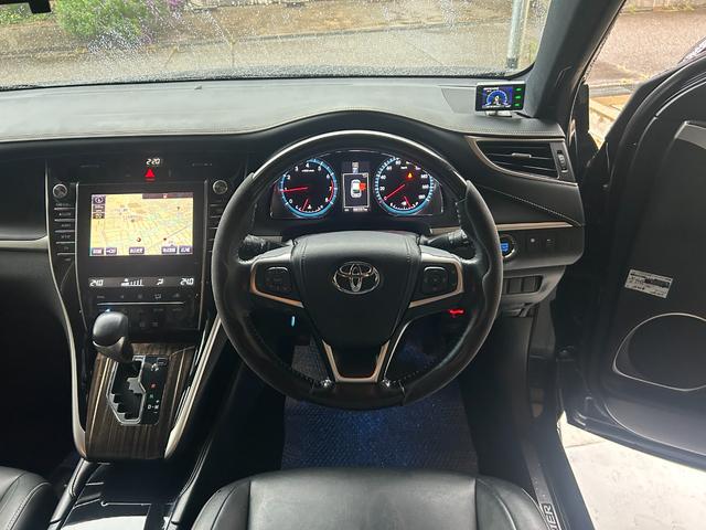 ハリアー エレガンス　ワンオーナー　禁煙車　ＲＡＹＳ２０インチホイール　スノーアルミセット有　純正ナビ・フルセグテレビ・ＣＤ・ＤＶＤ・Ｂｌｕｅｔｏｏｔｈ　ＥＴＣ　バックカメラ　ステアリングＳＷ　パワーシート　オートライト（6枚目）
