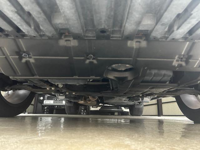 ハリアー エレガンス　ワンオーナー　禁煙車　ＲＡＹＳ２０インチホイール　スノーアルミセット有　純正ナビ・フルセグテレビ・ＣＤ・ＤＶＤ・Ｂｌｕｅｔｏｏｔｈ　ＥＴＣ　バックカメラ　ステアリングＳＷ　パワーシート　オートライト（28枚目）