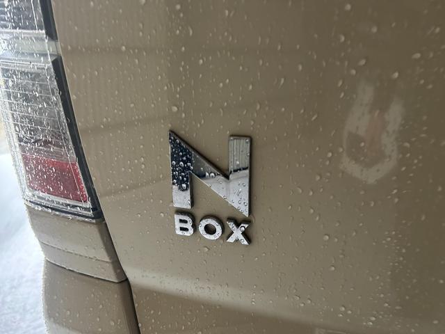Ｎ－ＢＯＸ Ｇ・Ｌパッケージ　禁煙車　４ＷＤ　ケンウッド製ディスプレイオーディオ・ＣＤ・ＤＶＤ・Ｂｌｕｅｔｏｏｔｈ　ＥＴＣ　バックカメラ　両側電動スライドドア　オートライト　スマートキー　シートヒータ　オートエアコン　ベンチシート（30枚目）