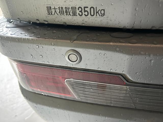 ハイゼットカーゴ ＤＸ　ＳＡＩＩＩ　禁煙車　切替４ＷＤ　オートマ　パワーウィンドウ　アイドリングストップ　衝突被害軽減システム　車線逸脱防止　クリアランスソナー　キーレス　ラジオ　オートマチックハイビーム　ＥＳＣ　エアコン（32枚目）