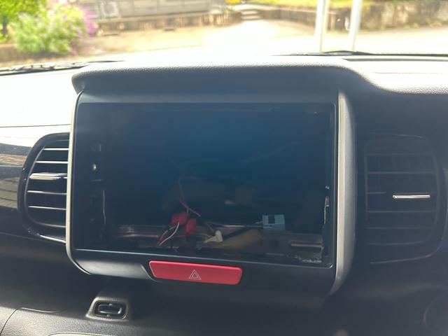 Ｎ－ＢＯＸカスタム Ｇ・Ｌパッケージ　４ＷＤ　両側スライド・片側電動　オートライト　ＨＩＤ　ＥＴＣ　スマートキー　ステアリングスイッチ　オートライト　シートヒーター　オートエアコン　ベンチシート　盗難防止システム　ＡＢＳ　ＥＳＣ（7枚目）