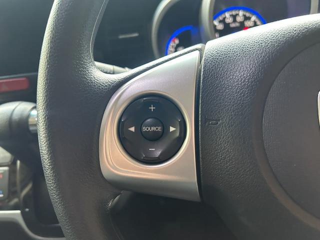 Ｎ－ＢＯＸカスタム Ｇ・Ｌパッケージ　４ＷＤ　両側スライド・片側電動　オートライト　ＨＩＤ　ＥＴＣ　スマートキー　ステアリングスイッチ　オートライト　シートヒーター　オートエアコン　ベンチシート　盗難防止システム　ＡＢＳ　ＥＳＣ（10枚目）