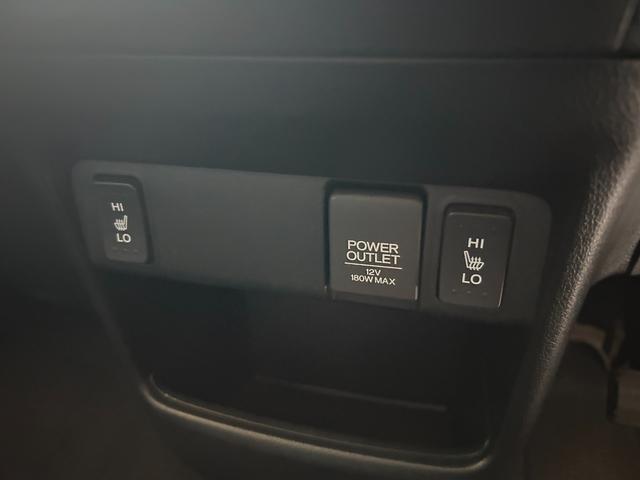 Ｎ－ＢＯＸカスタム Ｇ・Ｌパッケージ　４ＷＤ　両側スライド・片側電動　オートライト　ＨＩＤ　ＥＴＣ　スマートキー　ステアリングスイッチ　オートライト　シートヒーター　オートエアコン　ベンチシート　盗難防止システム　ＡＢＳ　ＥＳＣ（14枚目）