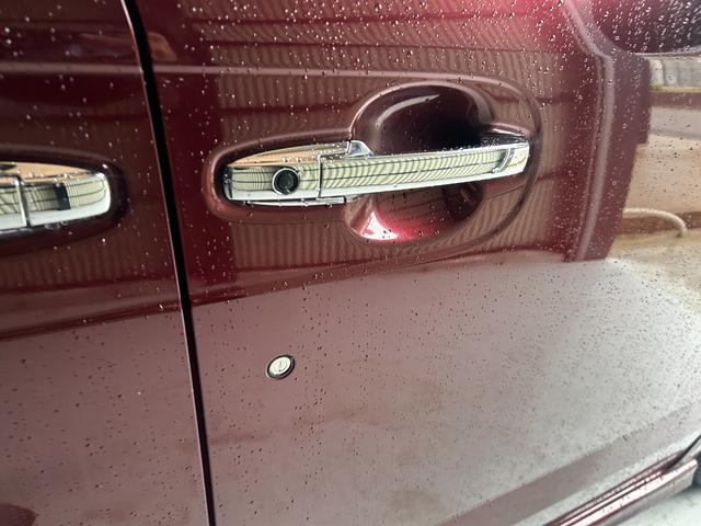 Ｎ－ＢＯＸカスタム Ｇ・Ｌパッケージ　４ＷＤ　両側スライド・片側電動　オートライト　ＨＩＤ　ＥＴＣ　スマートキー　ステアリングスイッチ　オートライト　シートヒーター　オートエアコン　ベンチシート　盗難防止システム　ＡＢＳ　ＥＳＣ（38枚目）