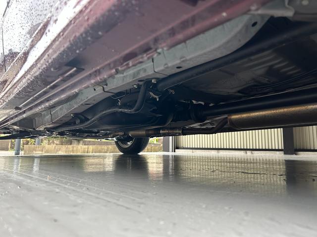 Ｎ－ＢＯＸカスタム Ｇ・Ｌパッケージ　４ＷＤ　両側スライド・片側電動　オートライト　ＨＩＤ　ＥＴＣ　スマートキー　ステアリングスイッチ　オートライト　シートヒーター　オートエアコン　ベンチシート　盗難防止システム　ＡＢＳ　ＥＳＣ（41枚目）