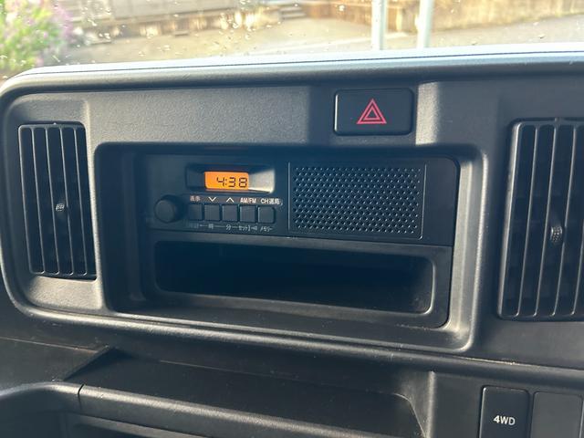 ハイゼットカーゴ DX 禁煙車 切替4WD キーレス オートマ パワーウィンドウ ルーフキャリア ETC 両側スライドドア アイドリングストップ エアコン 運転席エアバッグ 助手席エアバッグ(8枚目)