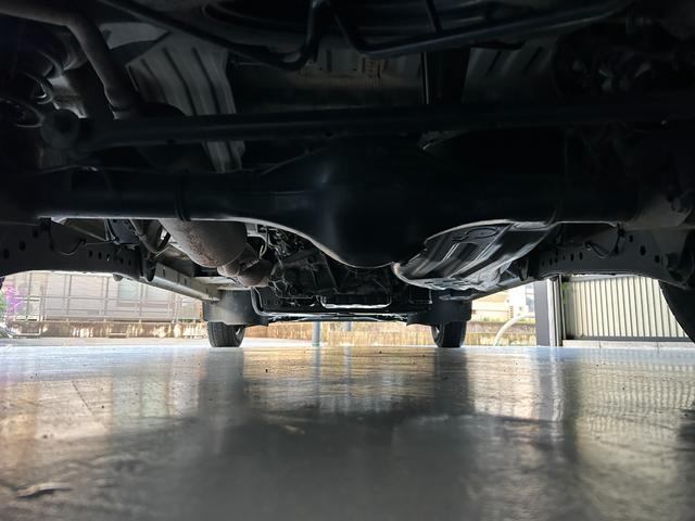 ハイゼットカーゴ DX 禁煙車 切替4WD キーレス オートマ パワーウィンドウ ルーフキャリア ETC 両側スライドドア アイドリングストップ エアコン 運転席エアバッグ 助手席エアバッグ(30枚目)