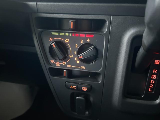 ピクシスバン スペシャル SAIII 切替4WD スマートアシストIII オートマ 衝突被害軽減システム クリアランスソナー ドライブレコーダー前のみ 両側スライドドア アイドリングストップ オートマチックハイビーム 運転席エアバッグ(9枚目)