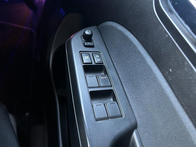 スイフト XG 4WD ナビ・フルセグテレビ・CD・DVD ETC スマートキー プッシュスタート シートヒーター 電動格納ミラー 盗難防止システム 衝突安全ボディ ABS CD USB エアコン アルミホイール(21枚目)